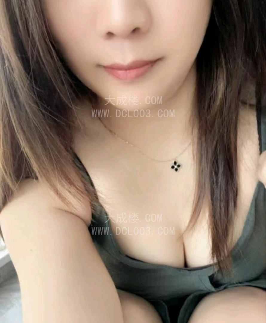南京欢乐港丰乳肥臀性感尤物