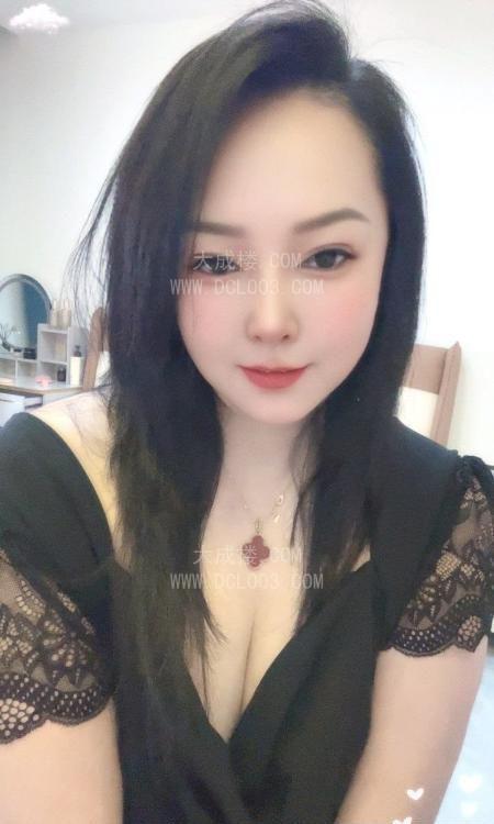 苏州丰满美乳少妇