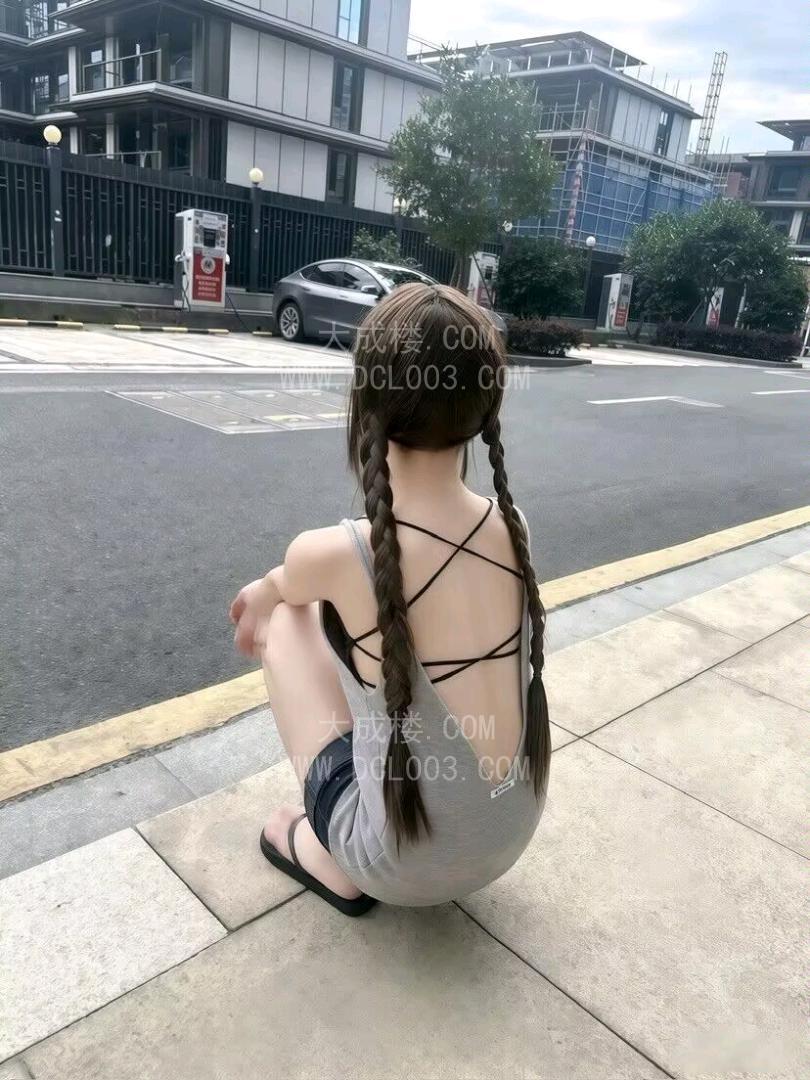 无锡肤白貌美小萝莉