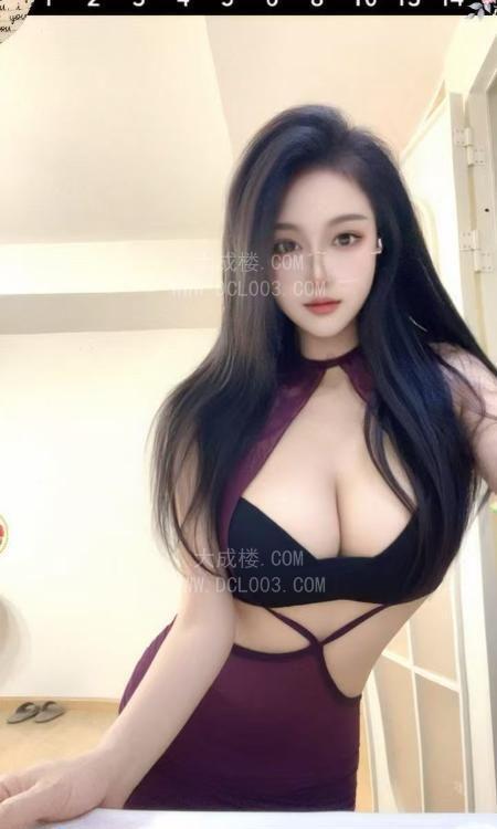福田大奶女友白苏