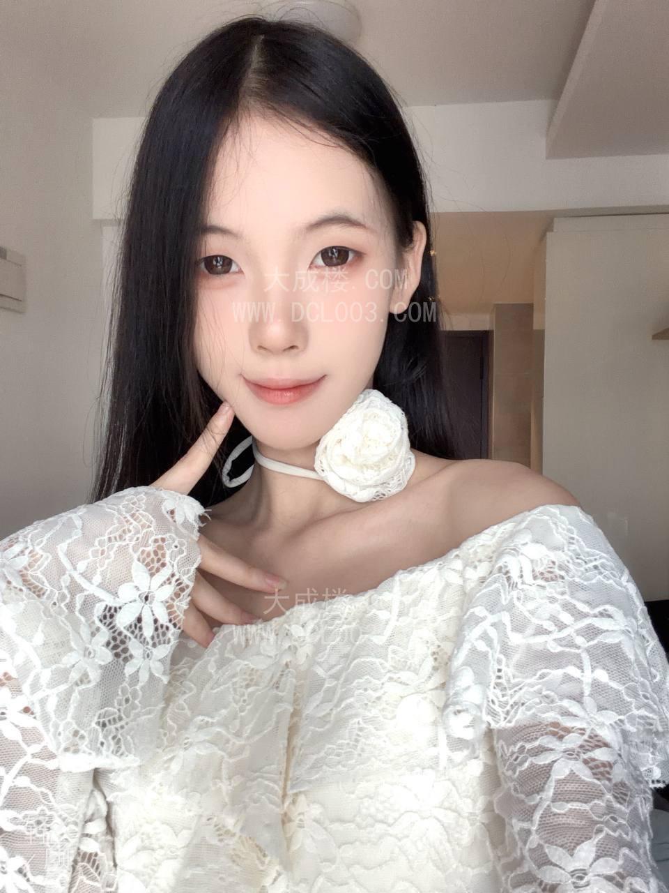 东莞南城初次下海清纯三点粉伊朵