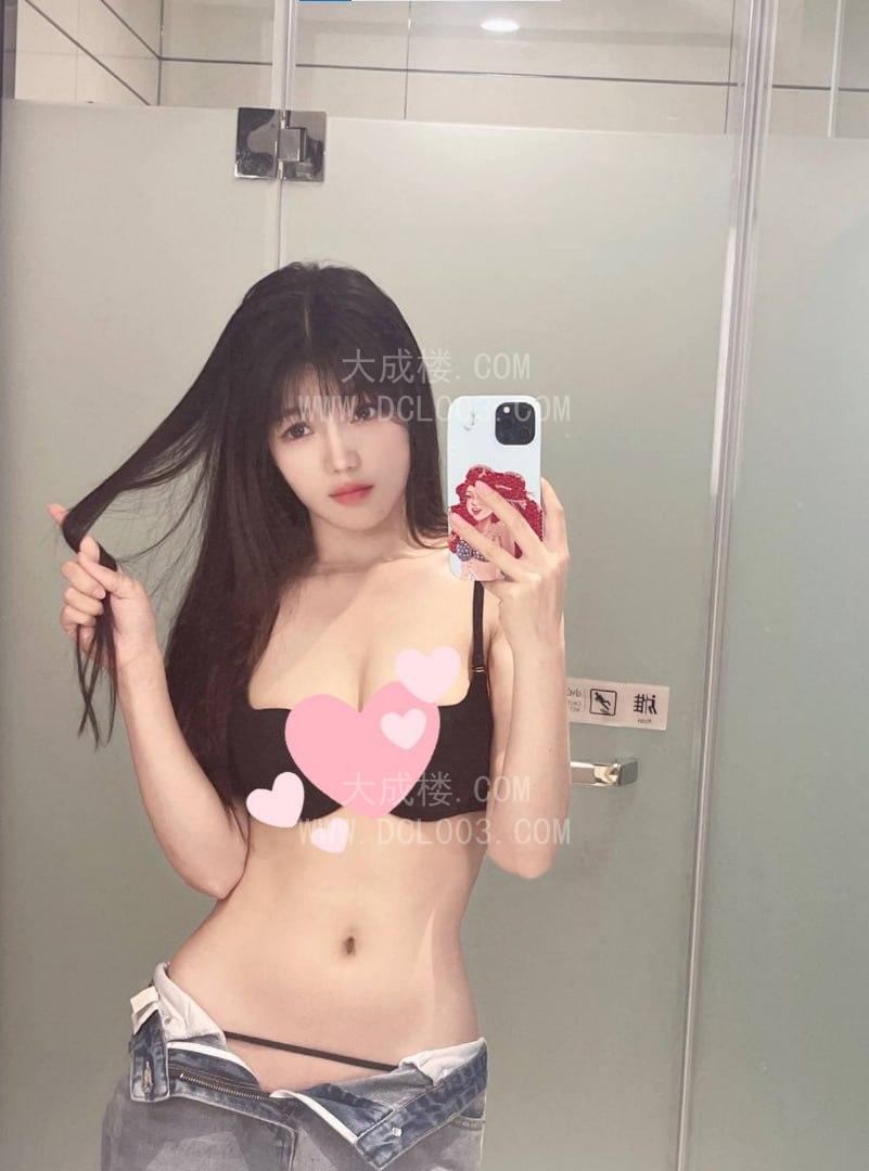 沈阳肤白颜值桃桃