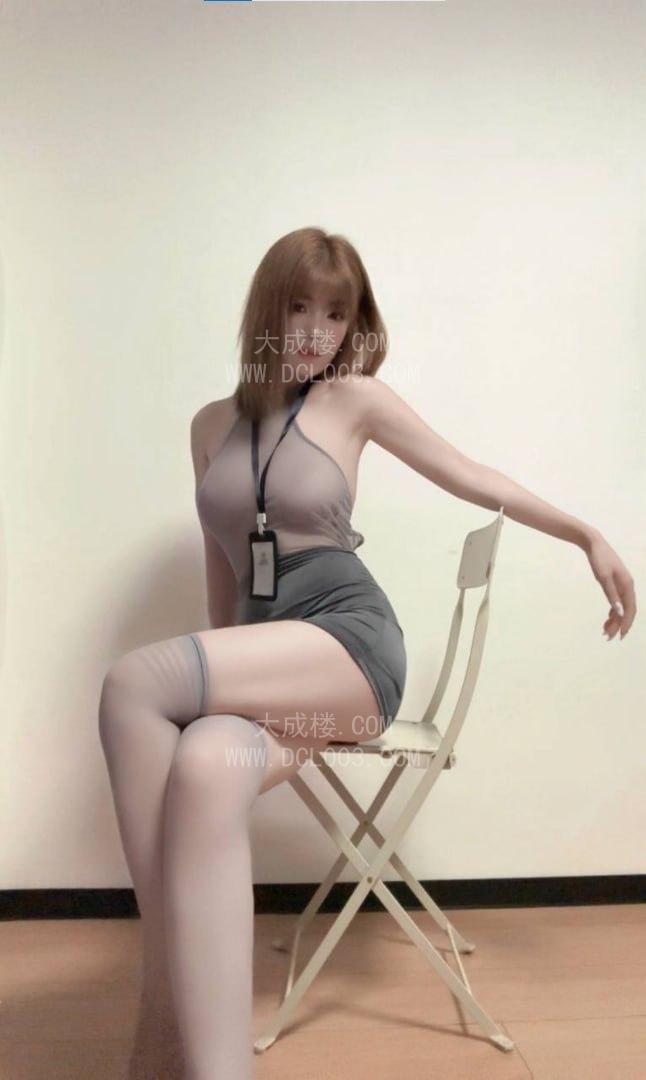 沈阳肤白颜值桃桃