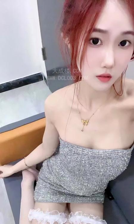 朝阳反差小萝莉
