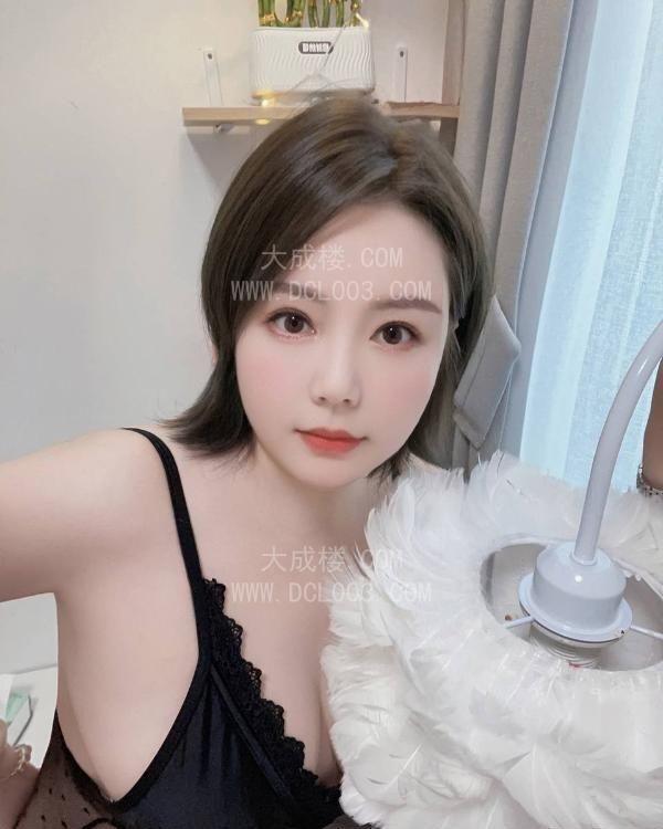 杭州大胸服务系短发妹子