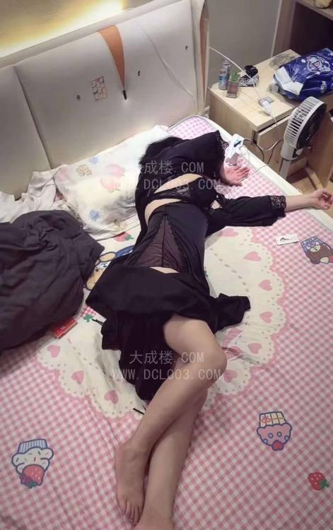 青岛性感骚女自作自聊洋洋