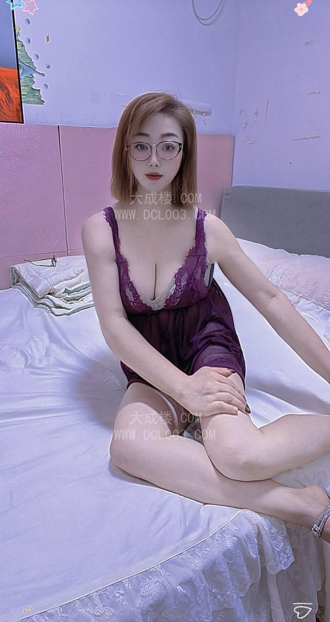 浦东大白奶少妇