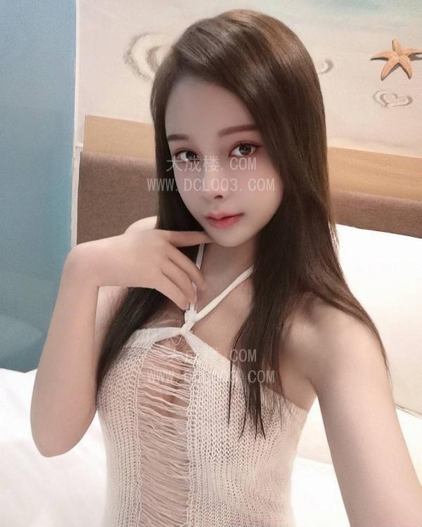 白云白皙爆乳韩系金善恩
