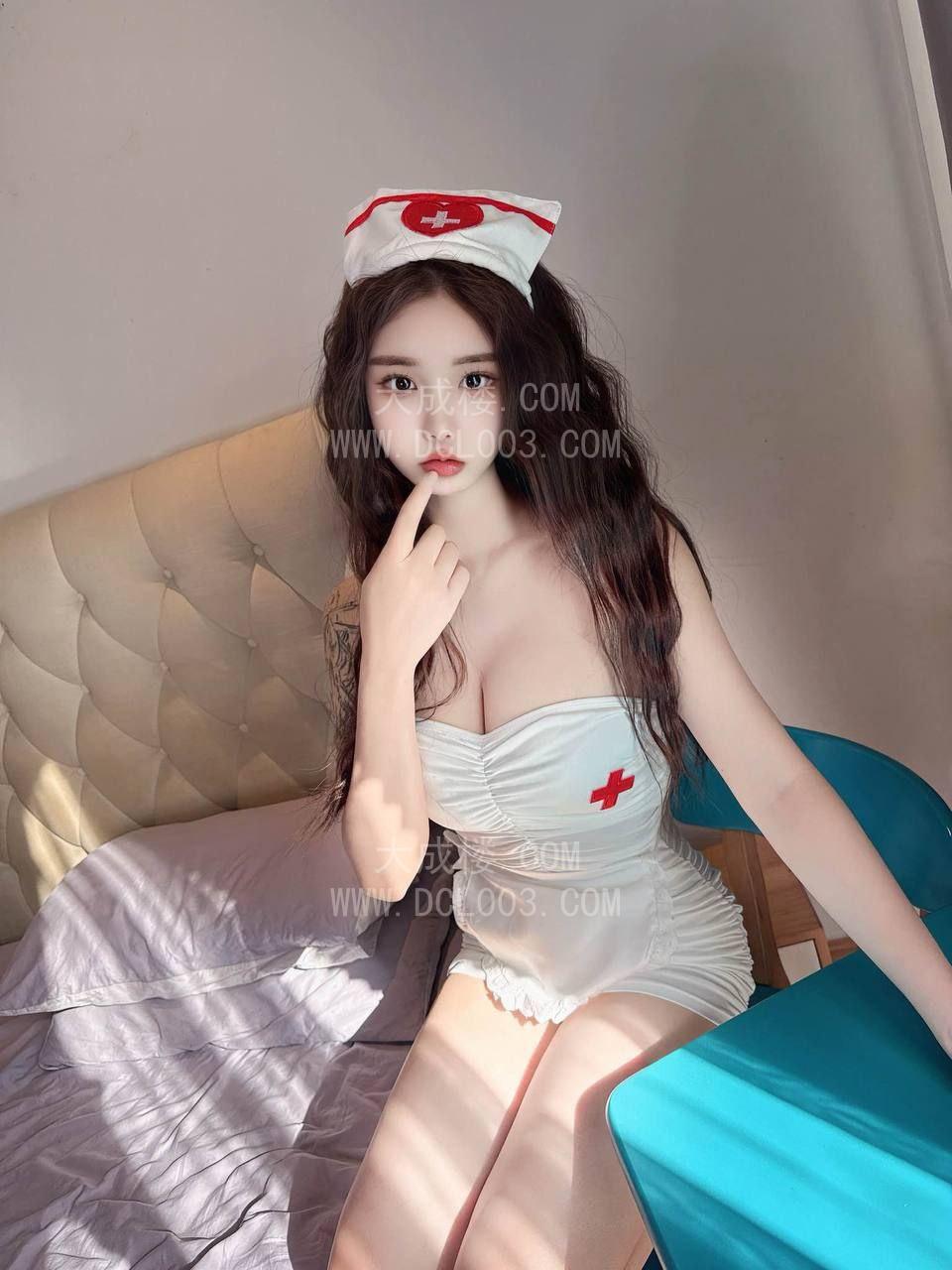 苏州吴中制服大奶嫩妹