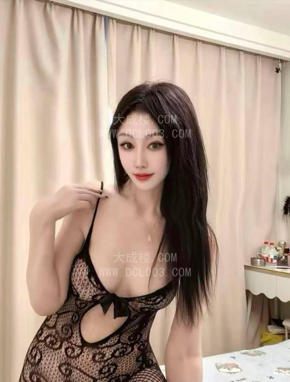闵行情趣翘臀风骚美少妇