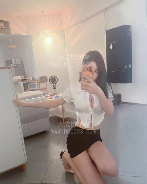浦东大胸嫩女友