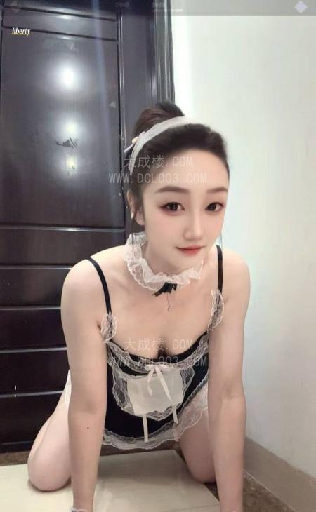 福田身材比例好颜值小怡