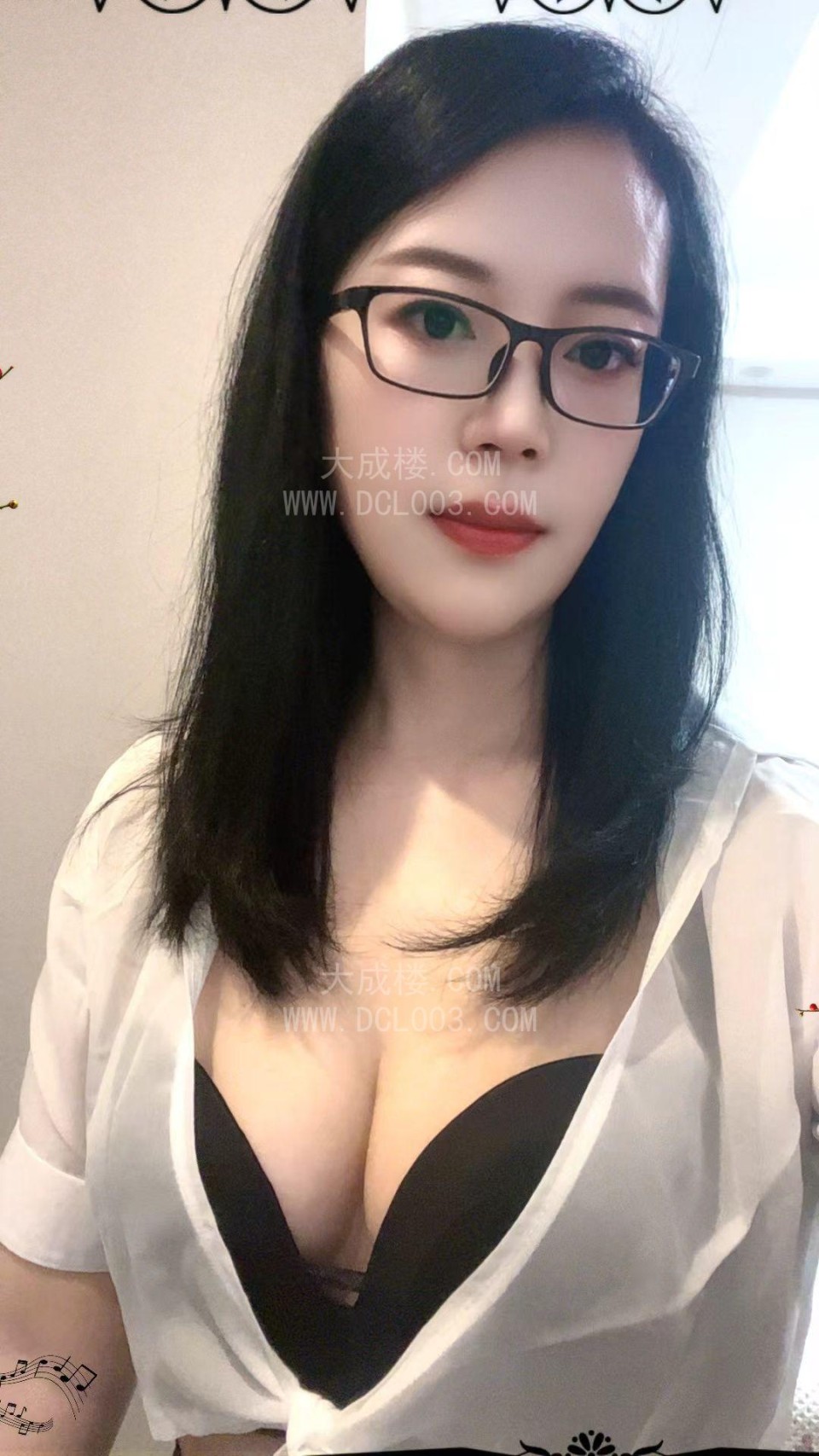杭州东站风骚眼睛少妇