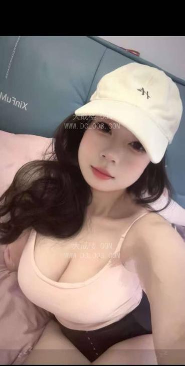九龙坡区大胸性感美少女