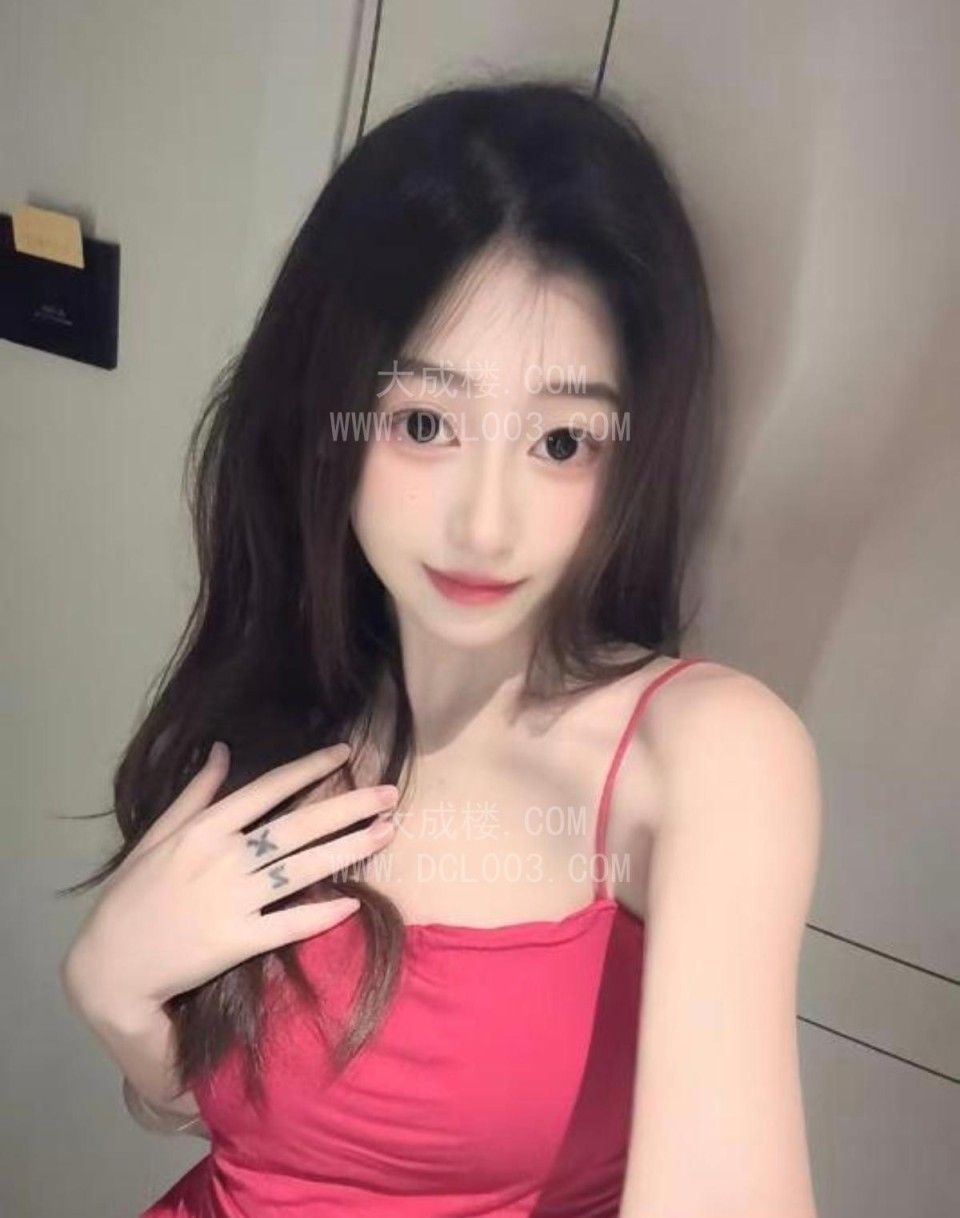 武汉江岸高颜纯情少女