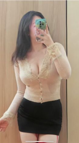 越秀服务丹妮